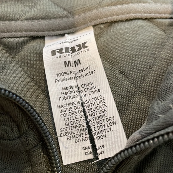 Half Zip Quilter Sweatshirt - Picture 3 of 3